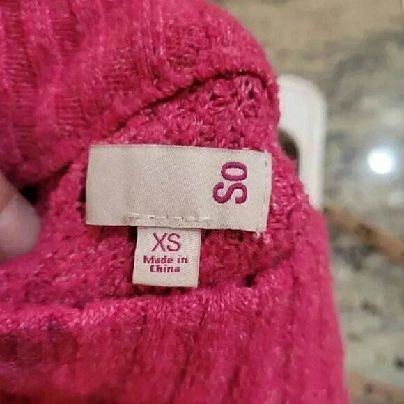 SO Women's Raspberry Pink Poly/Spandex Pullover Sweater - Picture 5 of 9